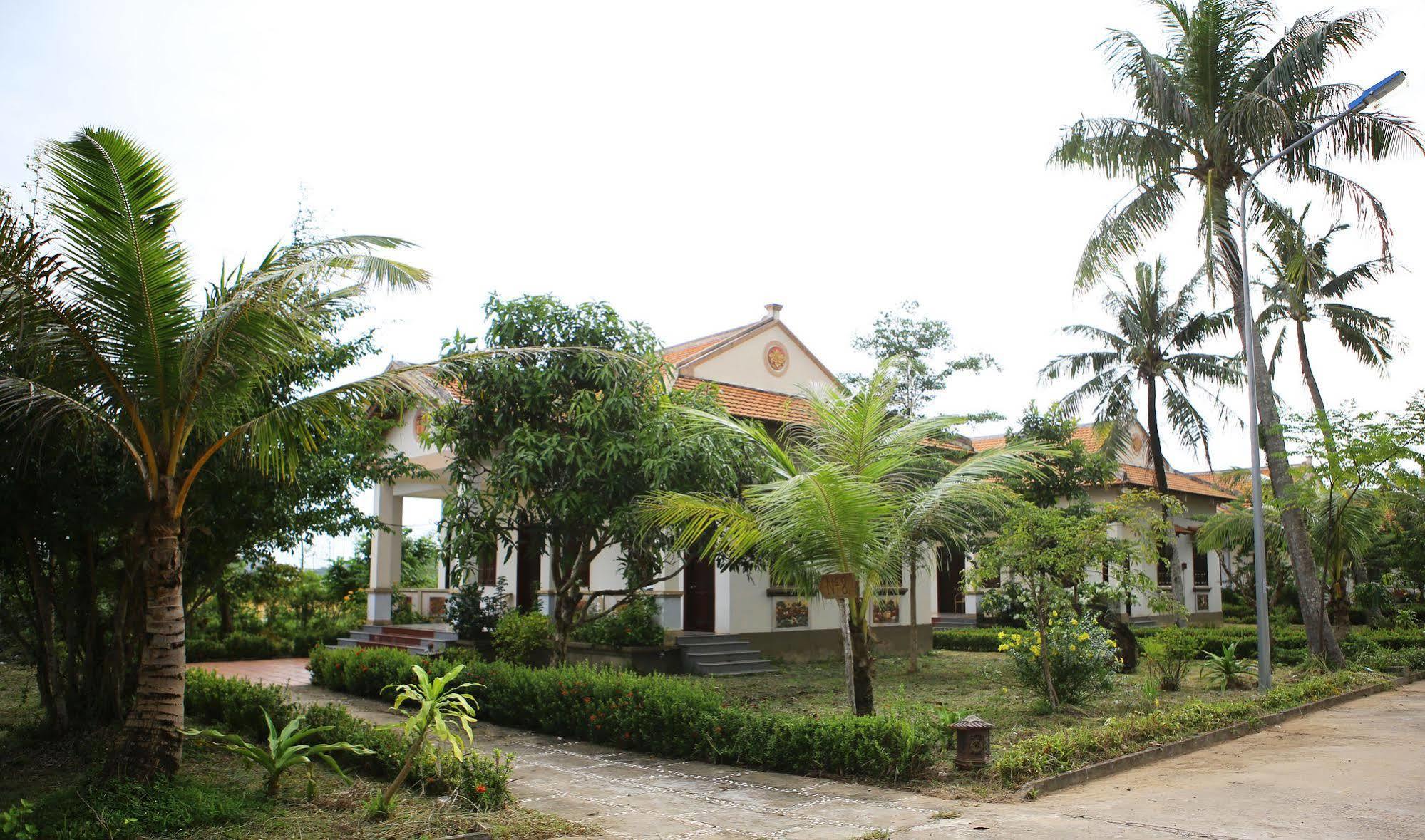 Phu Son Village Resort Дуонг-Донг Экстерьер фото