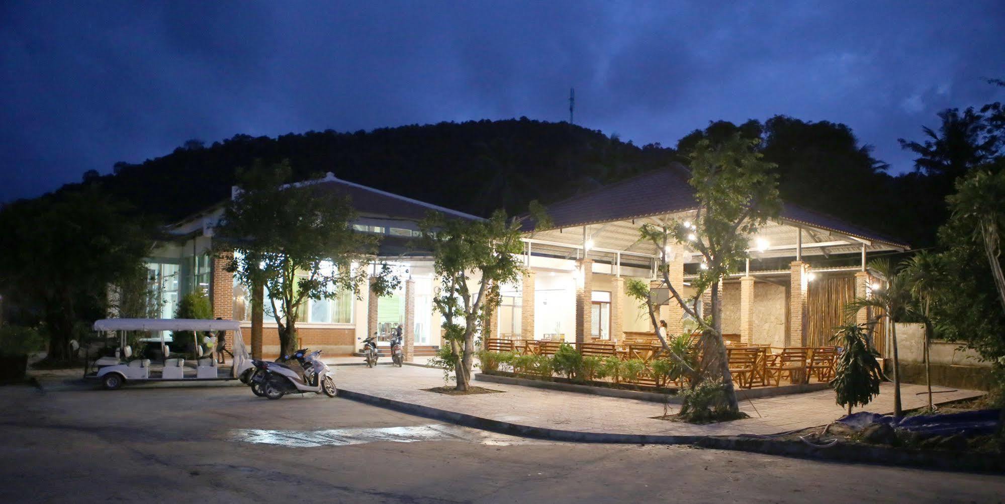 Phu Son Village Resort Дуонг-Донг Экстерьер фото