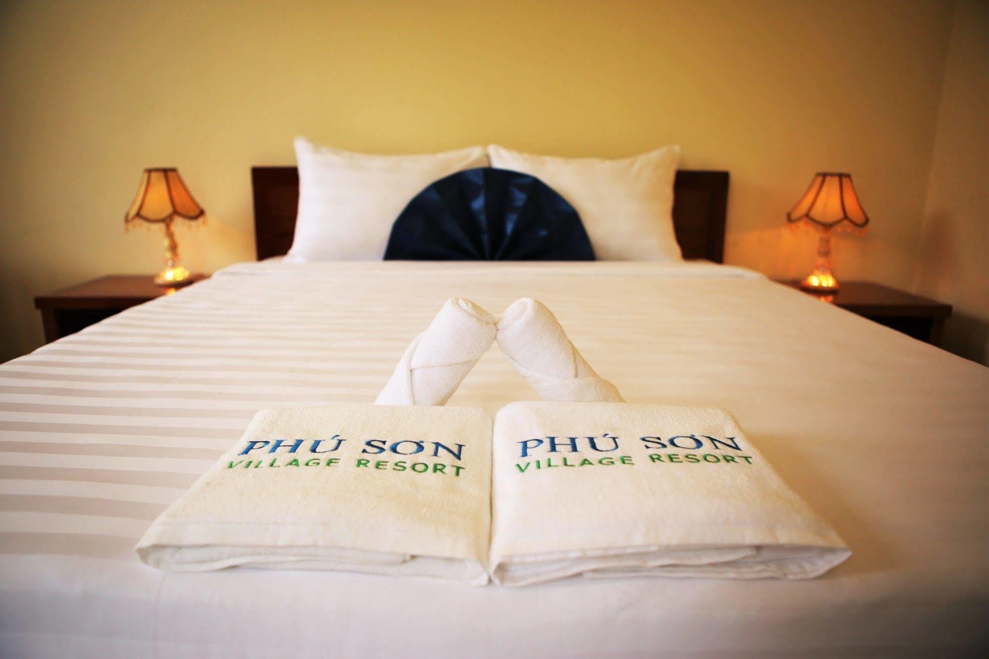Phu Son Village Resort Дуонг-Донг Экстерьер фото