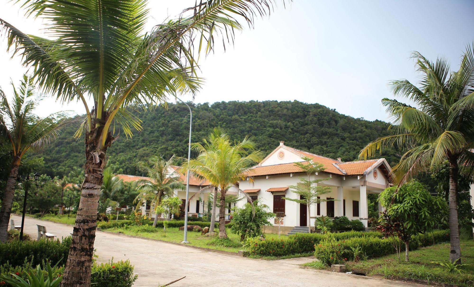 Phu Son Village Resort Дуонг-Донг Экстерьер фото